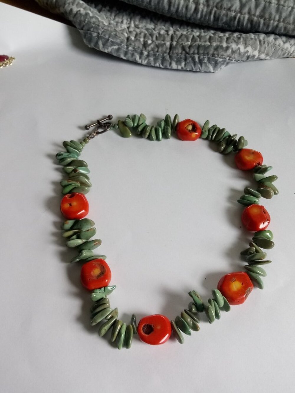Vintage genuine turquoise and coral beads necklace gorgeous Toggle Sterling - Picture 4 of 6